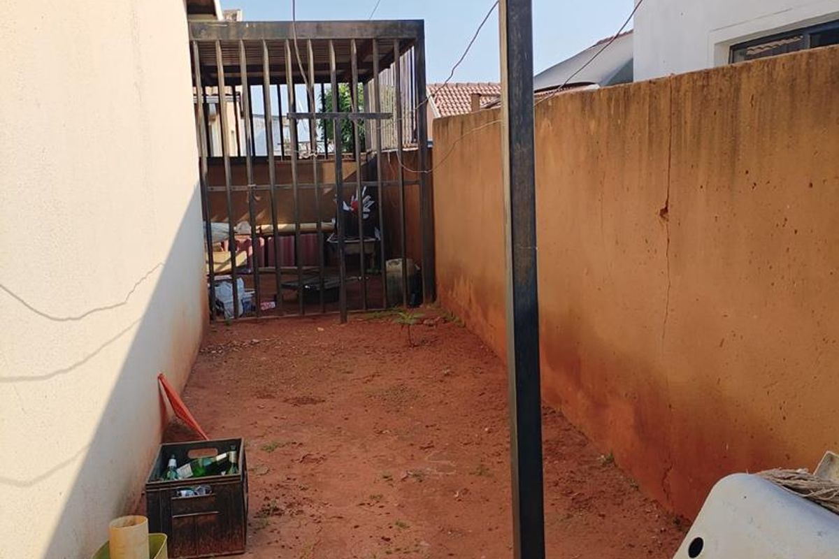 Spacious 2 Bedroom House for Rent in Gem 1 - Photo 4