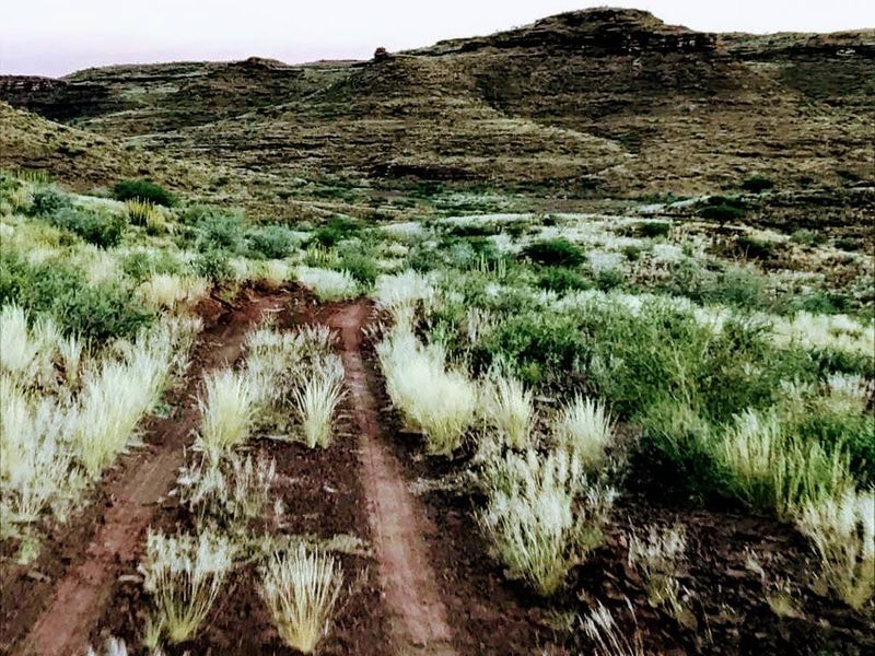 Exceptional farming opportunity just 75 km Southeast of Keetmanshoop! - Photo 3