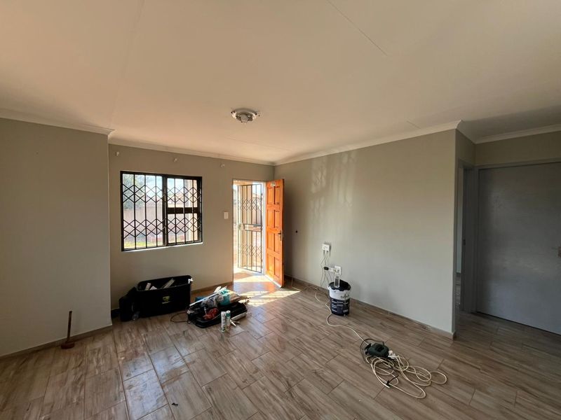 NEW RELEASE ON THIS ESTATE - COME QUICK AND HAVE A LOOK !!! - Photo 8