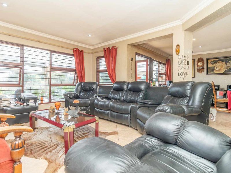 Stunning Townhouse in Little Falls. - Photo 2