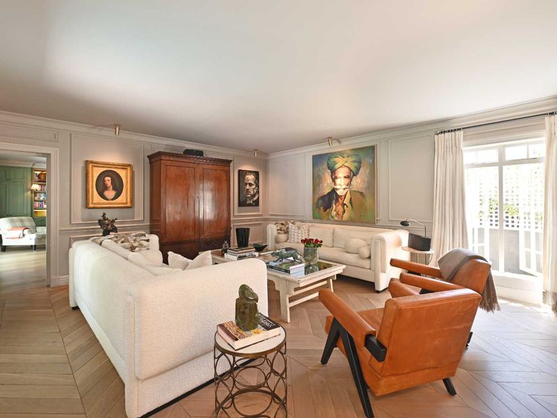 RARE BY DESIGN - Photo 9