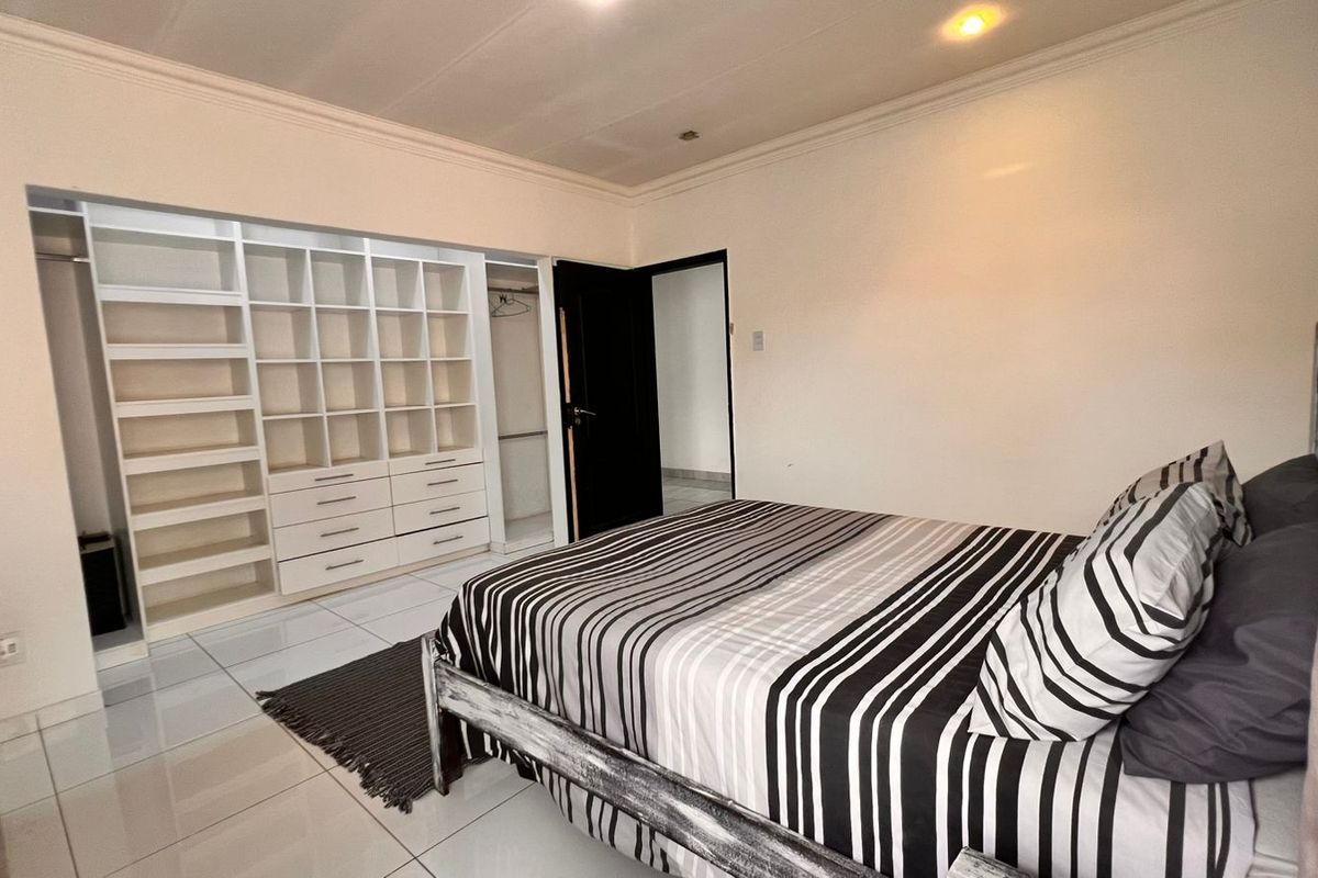 Luxury meets Tranquility in Benoni(Actonville),Morden 3 Bedroom Sanctuary with office space,scullery and heated floors - Photo 5