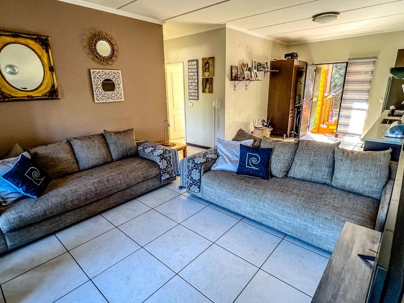 2 Bedroom Ground Floor, Pet‐Friendly Unit with Private Garden in Bakara - Photo 9