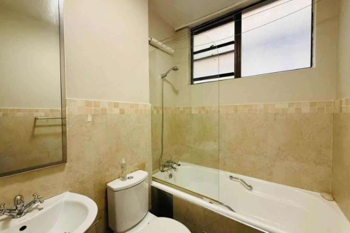 🌴 Beachfront Bliss | 2-Bedroom Apartment for Rent | Hawaan, Umhlanga Rocks - Photo 3