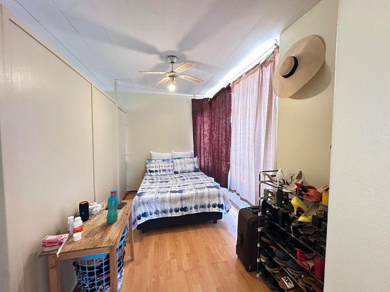 Charming 1-BR in Sunnyside: Secure, Central, Convenient! - Photo 6