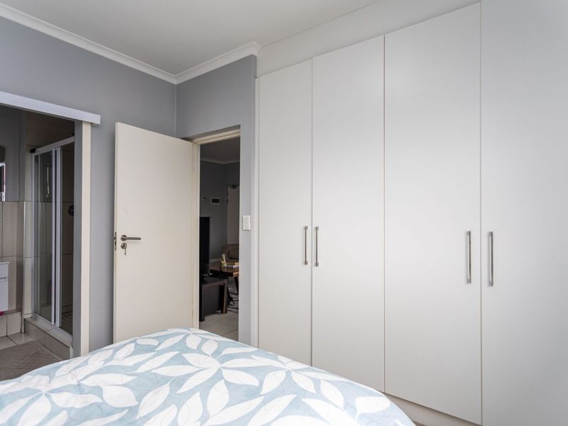 Blissful 2 Bedroom Apartment For Sale In Burgundy Estate - Photo 10