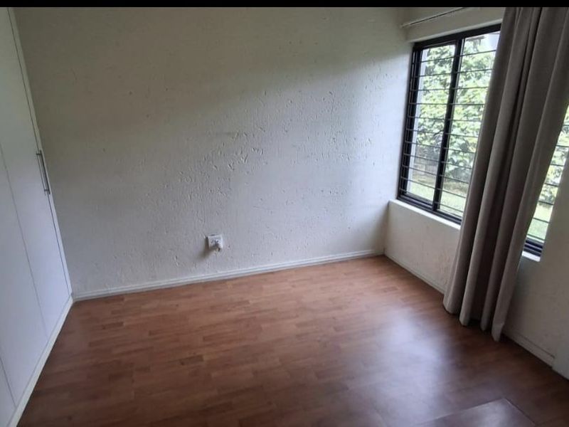A CHARMING ONE BEDROOM UNFURNISHED GARDEN APARTMENT - Photo 8