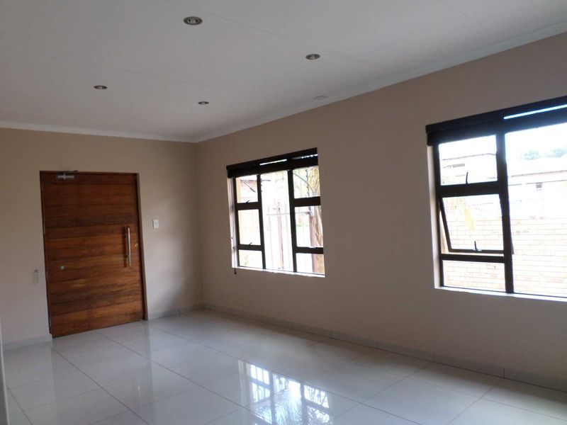 Investor's dream -Tenanted units ready for portfolio Growth! - Photo 5