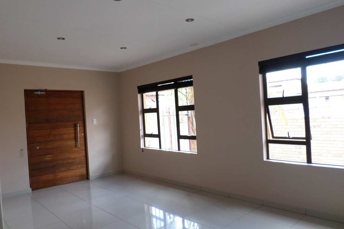 Investor's dream -Tenanted units ready for portfolio Growth! - Photo 5