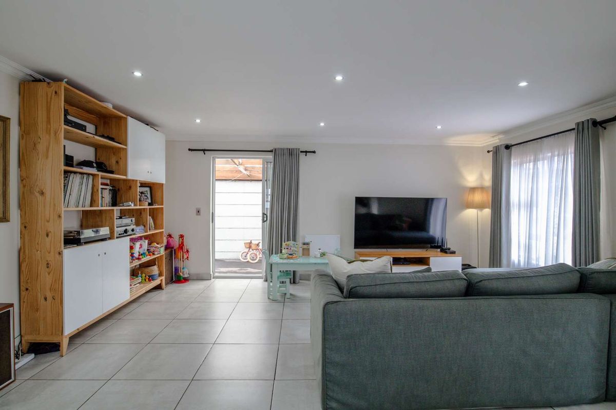 Diamond in the Rough/ Modern 2 Bed Home - Photo 4