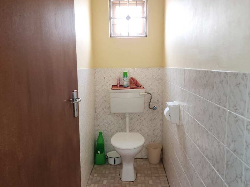 Give this house some TLC and you have a home. - Photo 7