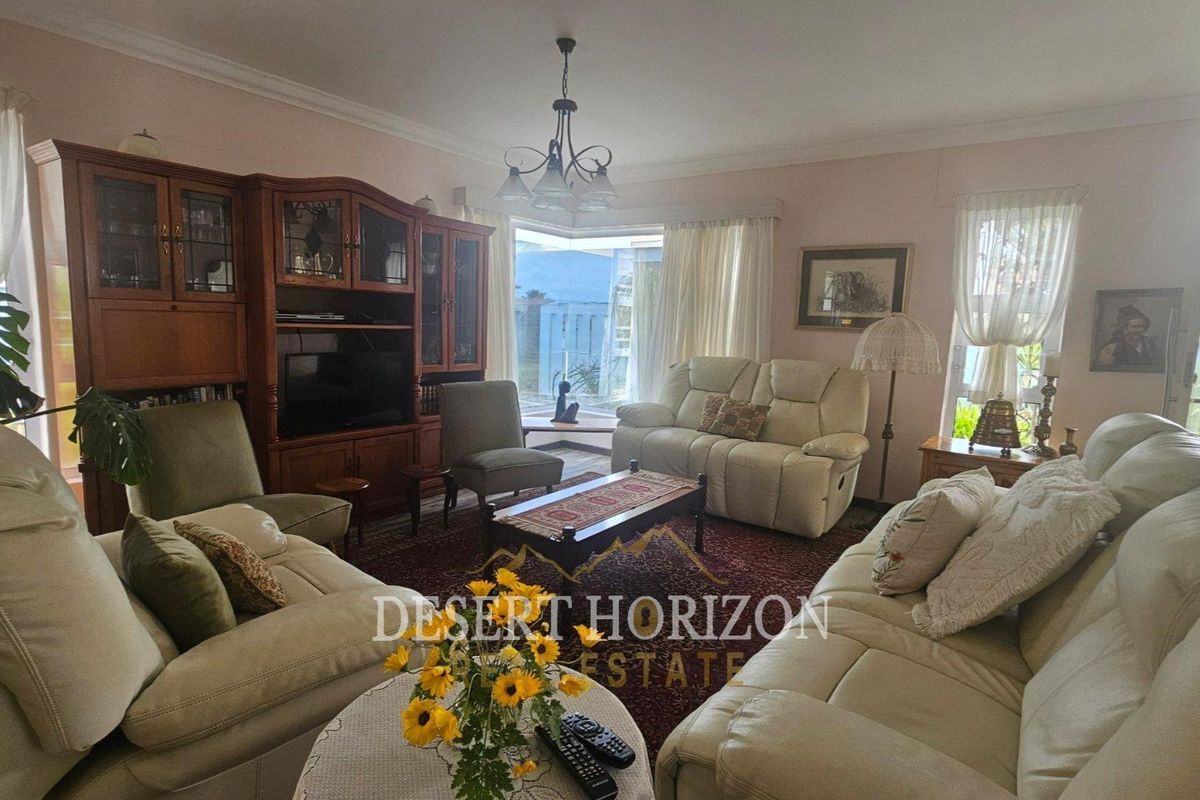 Swakopmund , Mile 4 | Immaculate Coastal Gem – Modern, Secure & Wheelchair-Friendly Living in Mile 4 - Photo 3