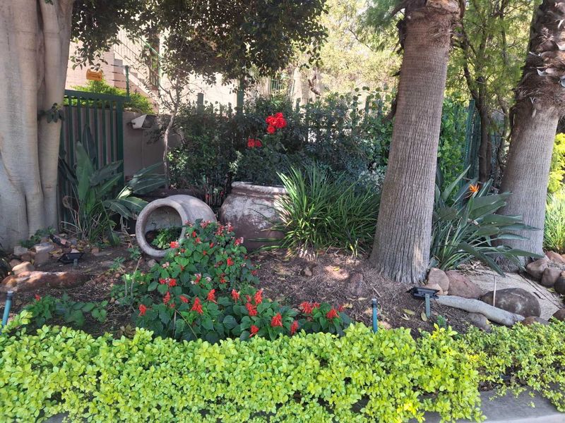 A CHARMING ONE BEDROOM APARTMENT - Photo 5