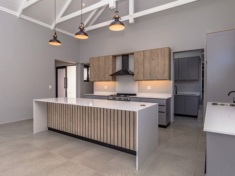Brand-New 3-Bedroom Single-Storey Home | No Transfer Duty | Outeniquasbosch Wildlife Village - Photo 8