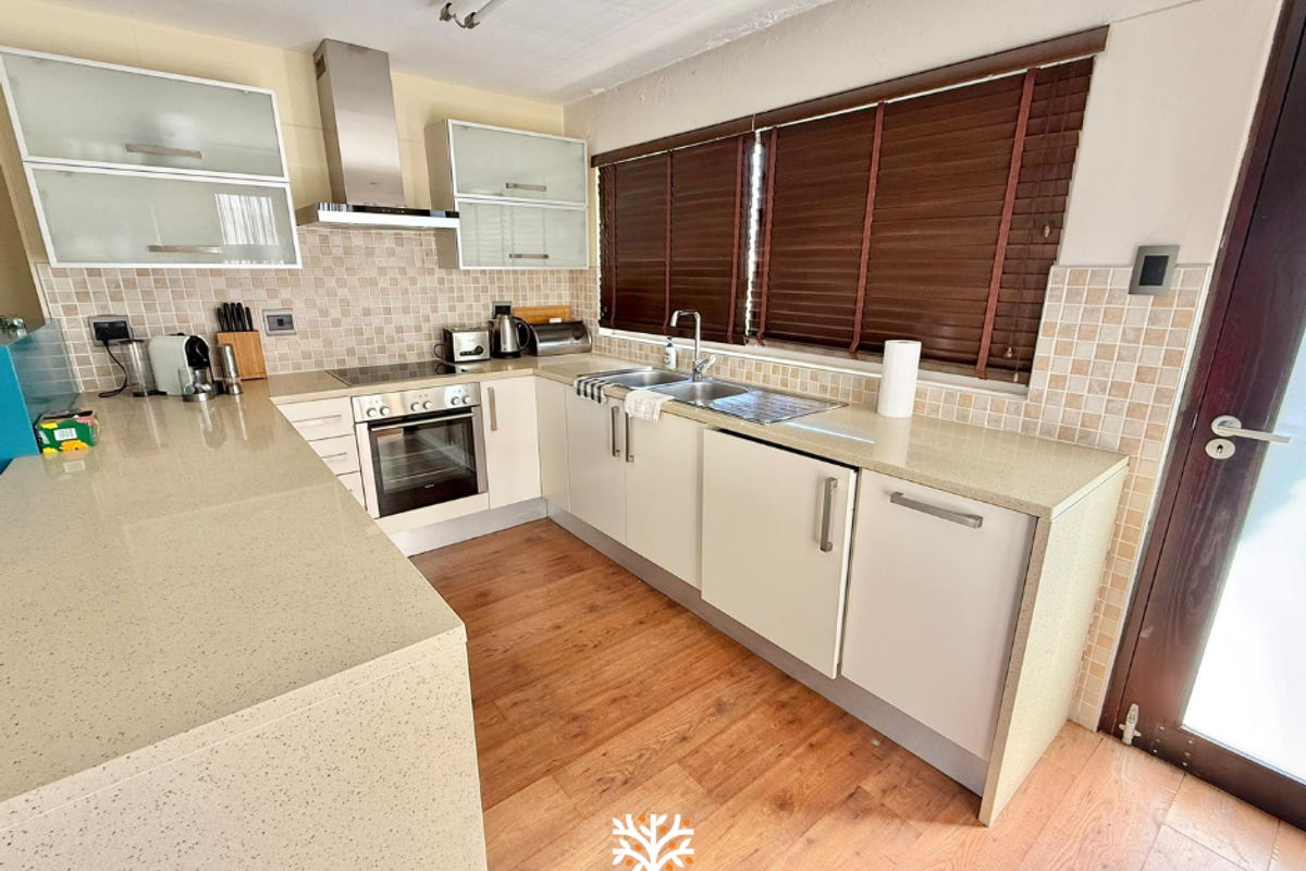 2-Bedroom Apartment For Sale | CBD - Photo 4