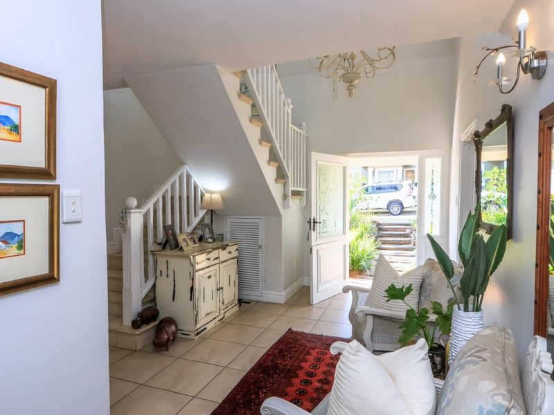 Charming Family Home in a Thriving Village Community - Photo 5