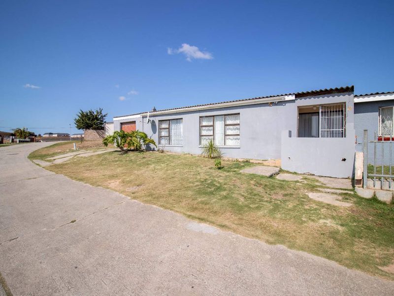 BEAUTIFUL MAINTAINED FAMILY HOME - Photo 2