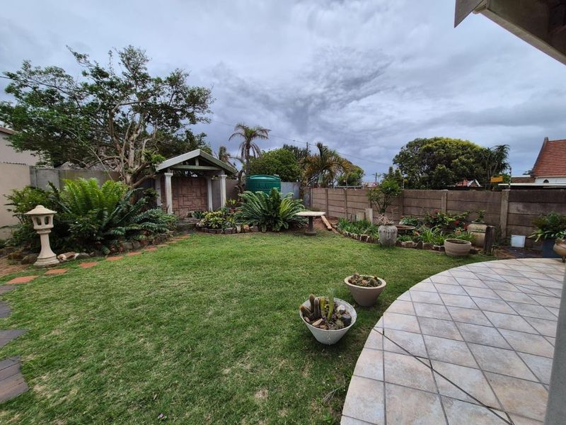 DUPLEX Shared Property - Photo 3