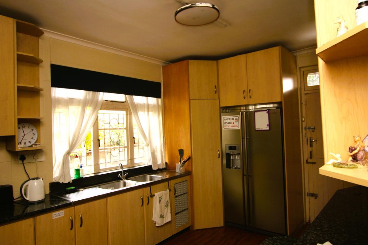 Fix me Upper Malvern Price Reduced - Photo 4