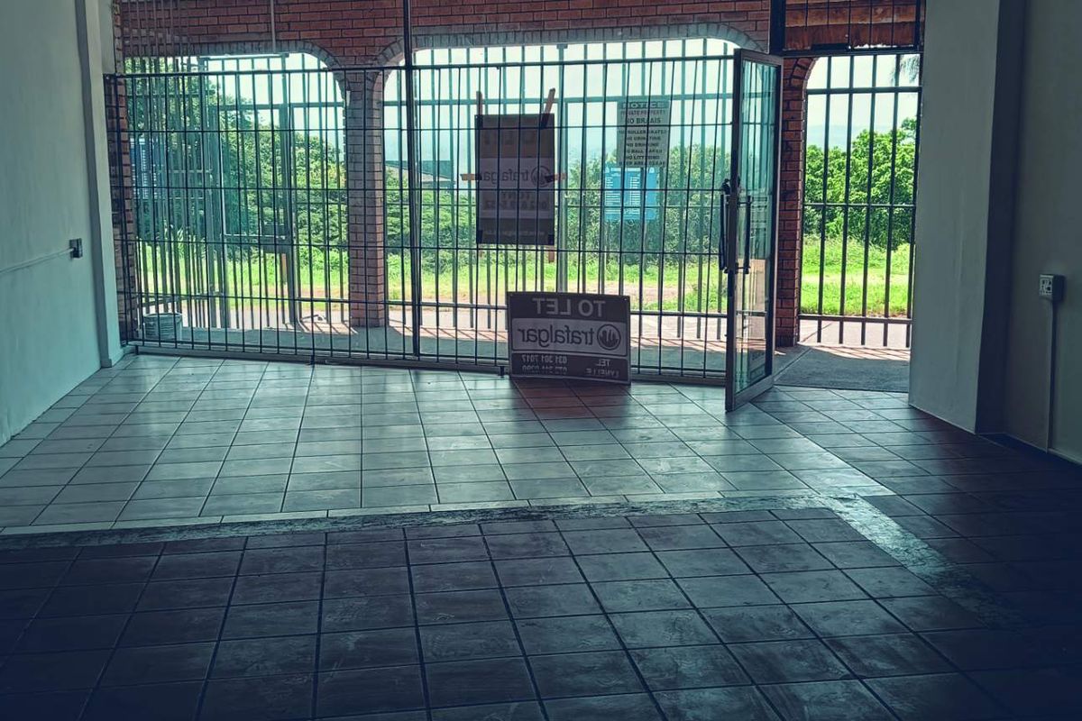 **Prime Business Opportunity in a Strategically Designed Shopping Center** - Photo 5