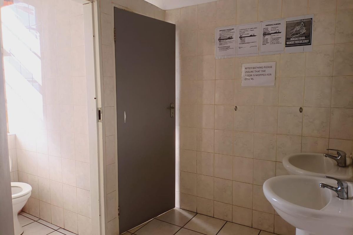 42 bedrooms NSFAS Accredited Student Accommodation for sale - Photo 5