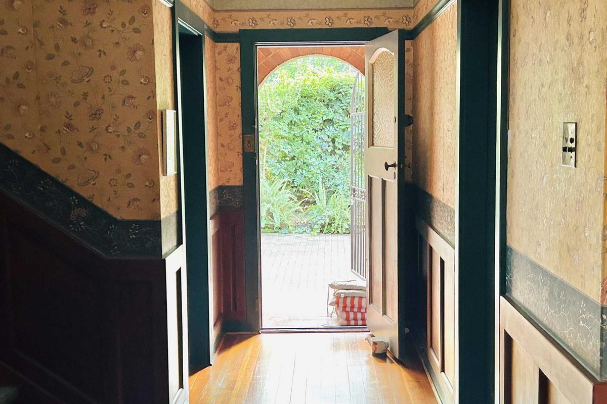 FAMILY HOME IN SOUGHT AFTER BOOMED OFF AREA - Photo 4