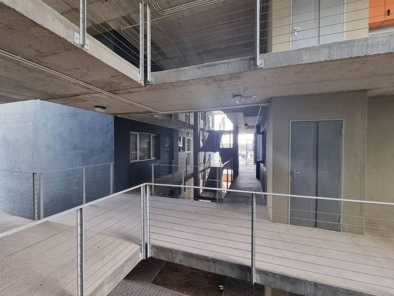 2 Bedroom Starter or Investment property Rocky Crest - Sommerton - Photo 3