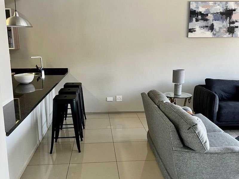 FURNISHED 3 Bedroom Apartment in OAKLANDS - Photo 3
