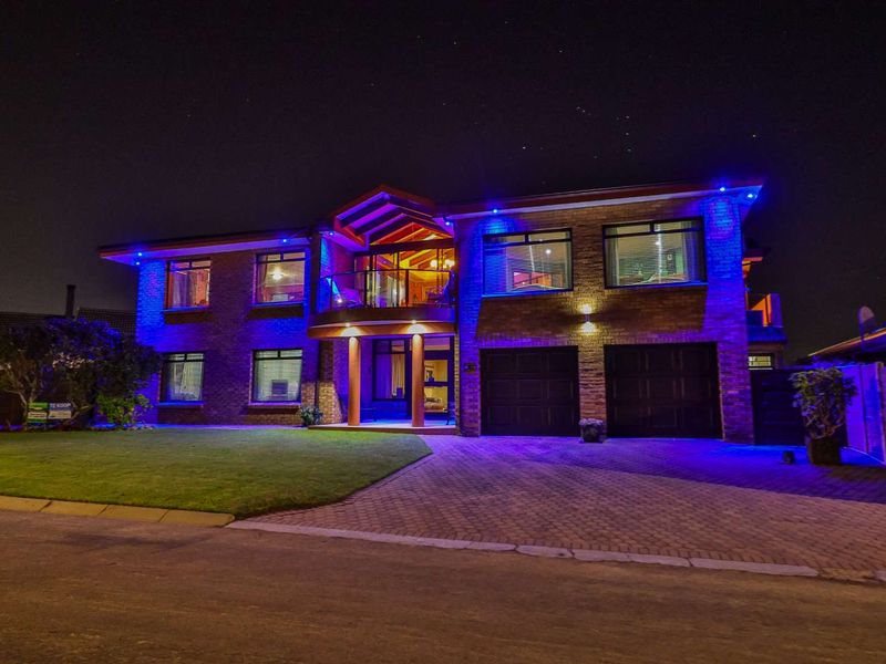 Spacious family residence in Hartenbos - Photo 2