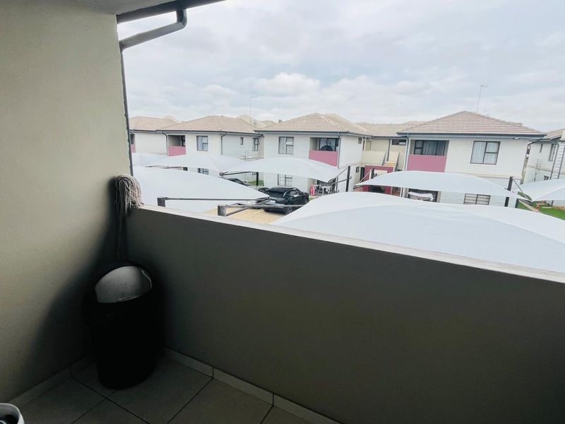 Small family or investment opportunity. - Photo 6