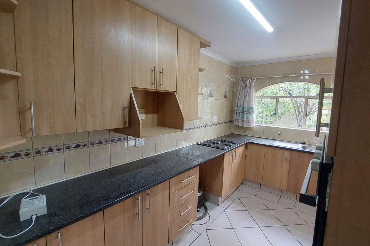 Investment Opportunity: Home with Income Potential! - Photo 5