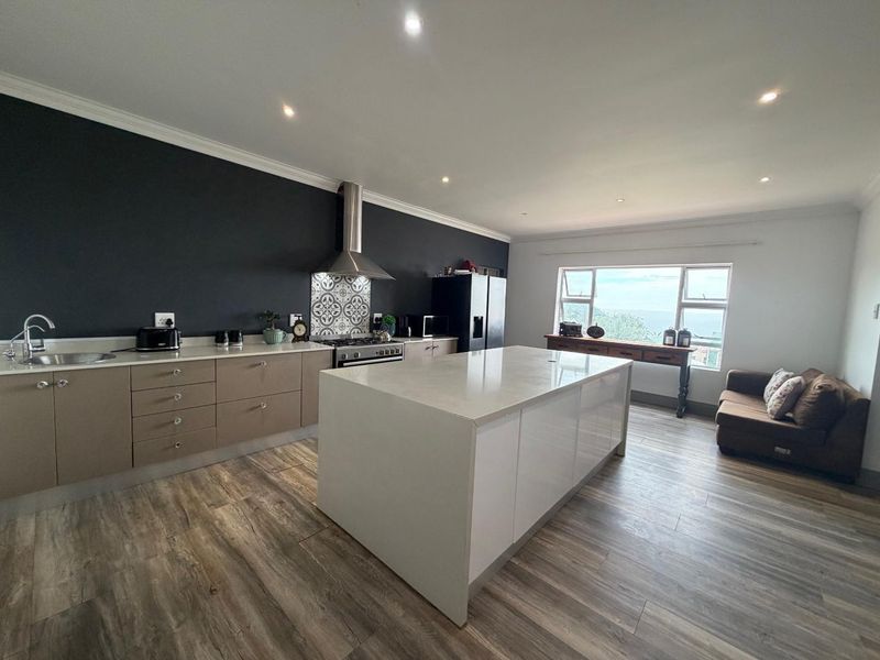 Modern Single-Level Cladded Brick Home with Ocean views - Photo 7