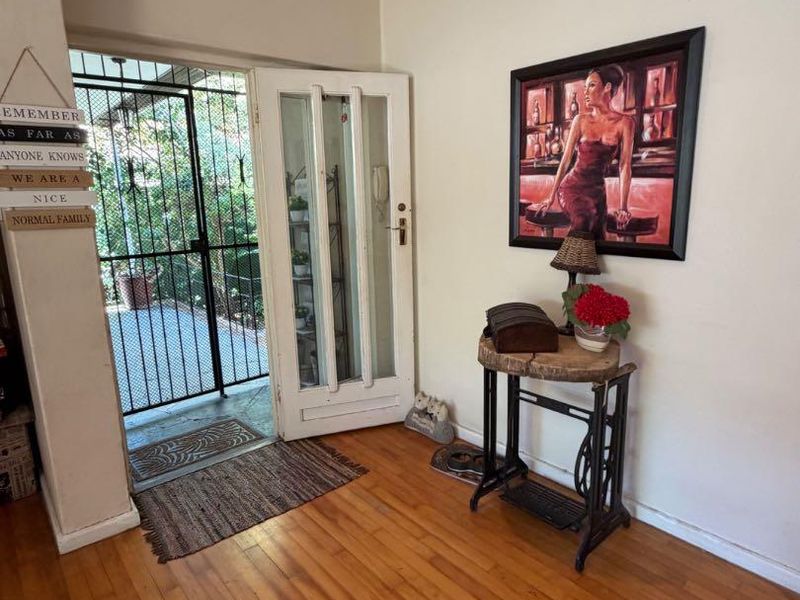 Charming Family Home with Warm Character & Entertaining Spaces - Boston, Bellville - Photo 5