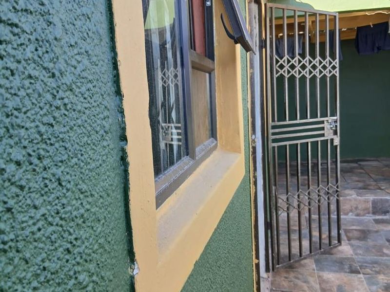 Stunning Property for Sale in Khayelitsha - R600,000 - Photo 7