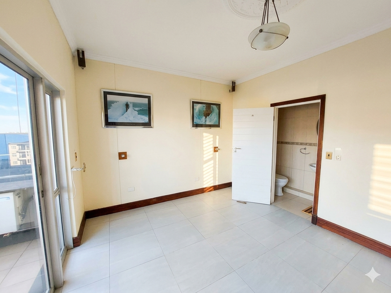 Stylish Three Bedroom Apartment in Prime Umhlanga Location - Photo 7