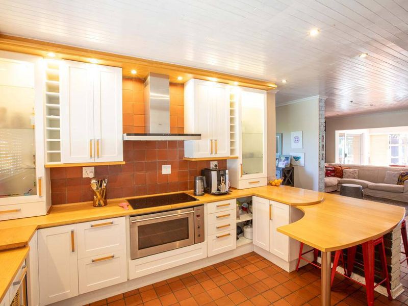 4 Bedroom House TO LET in Eros - Photo 7
