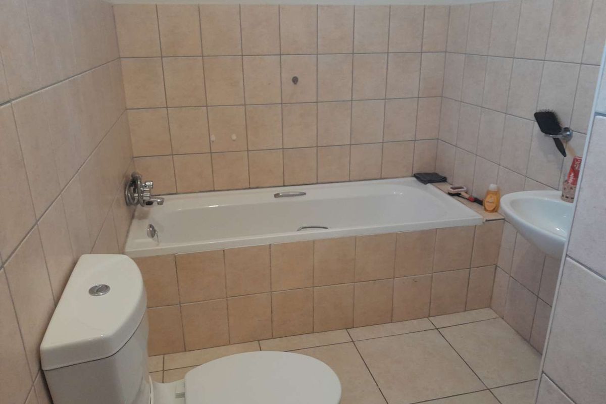 Flat for sale at The Reeds - Photo 4