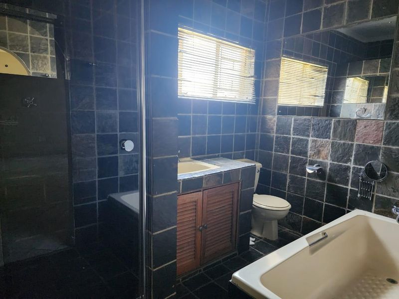 Family home with 1 bed flatlet for rent in Northmead, Benoni - Photo 5