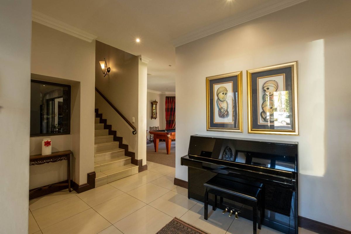 OFFERS FROM R 6 999 000 Asking R7 250 000 Magnificent cluster in Bryanston on Berkeley ave - Photo 4