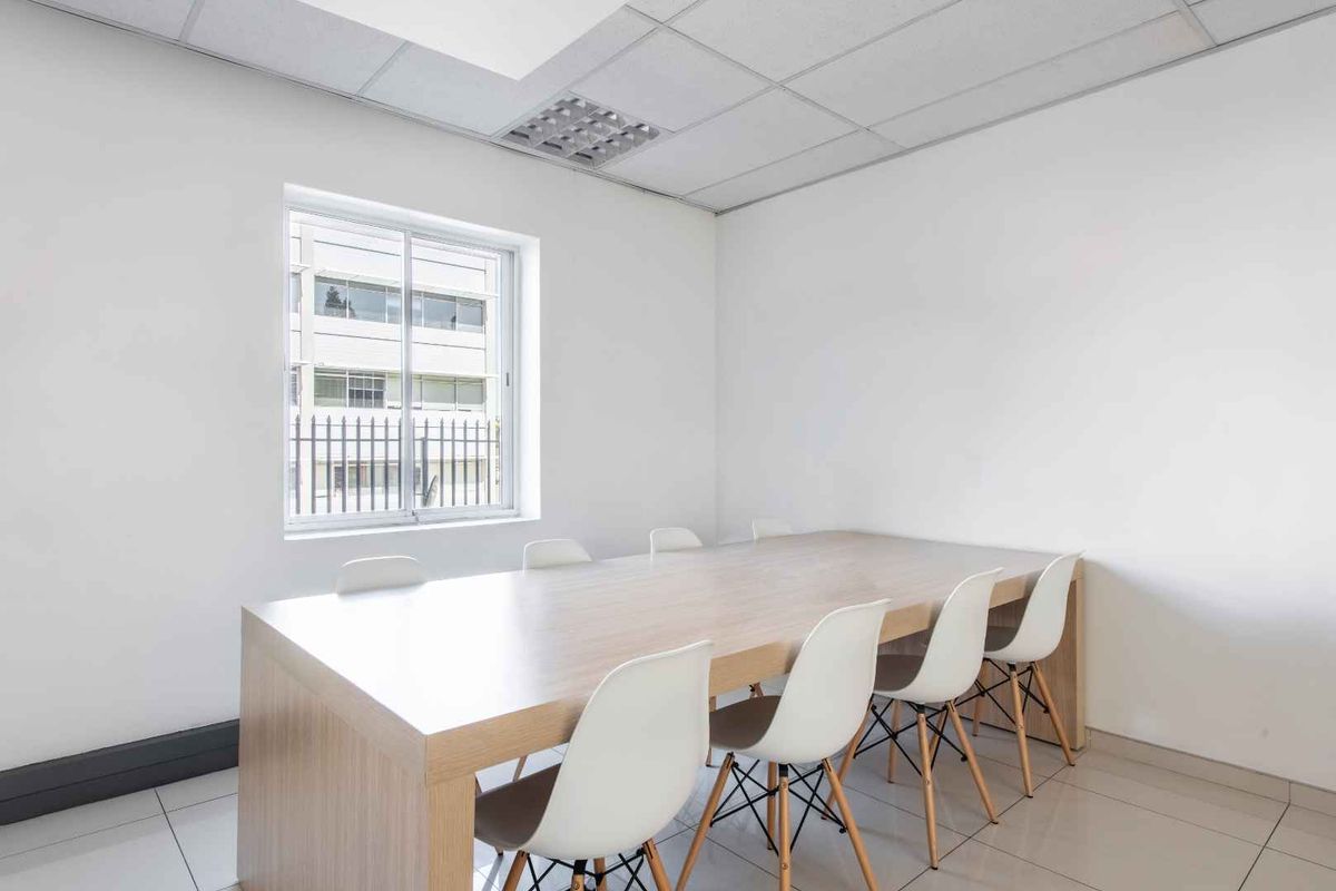 Represent your business professionally and have us take care of everything - Photo 3
