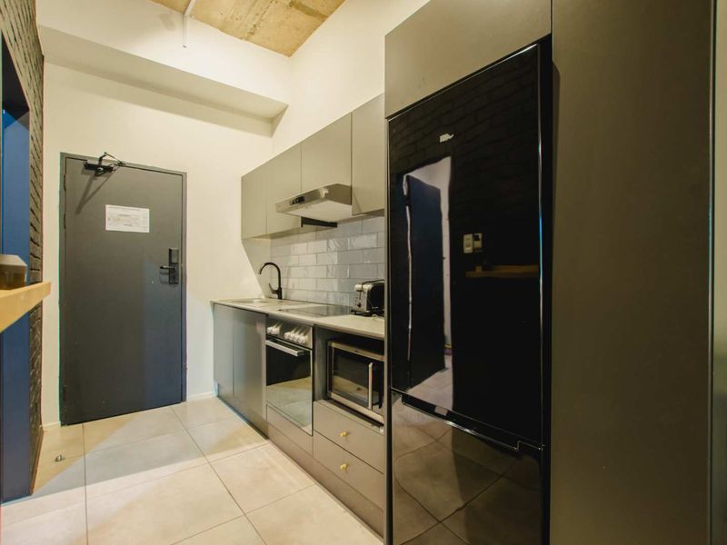 Sandton Furnished Studio Apartment - Photo 5
