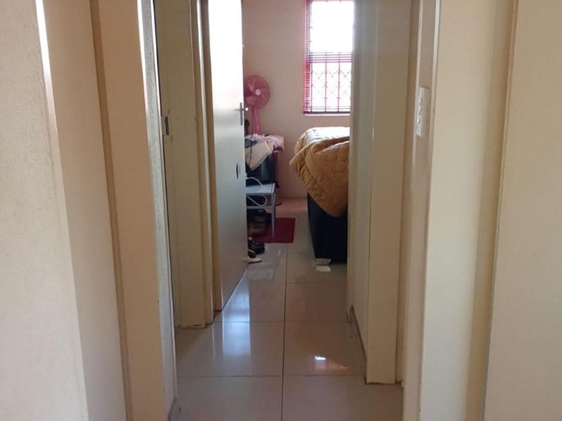 3 bedrooms house for sale in Soshanguve VV - Photo 4