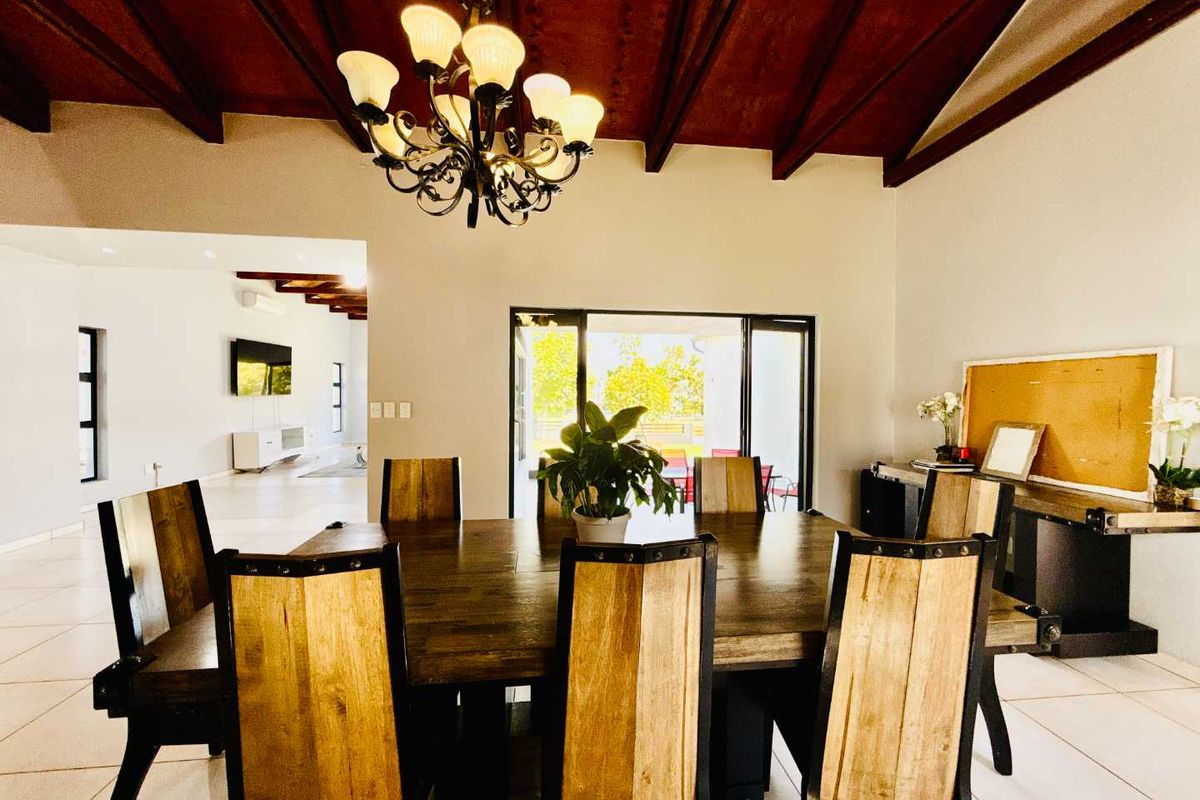 For Rent is a Modern Single-Level Family Home on the Green Belt in Copperleaf Golf Estate - Photo 5