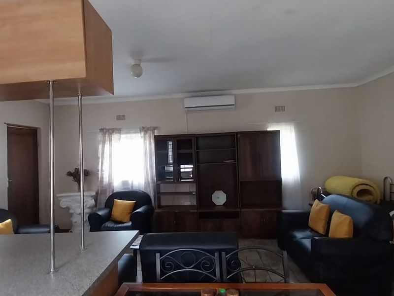 Versatile 3-Bedroom Property with 2-Bedroom Flatlet and Business Potential - Photo 7