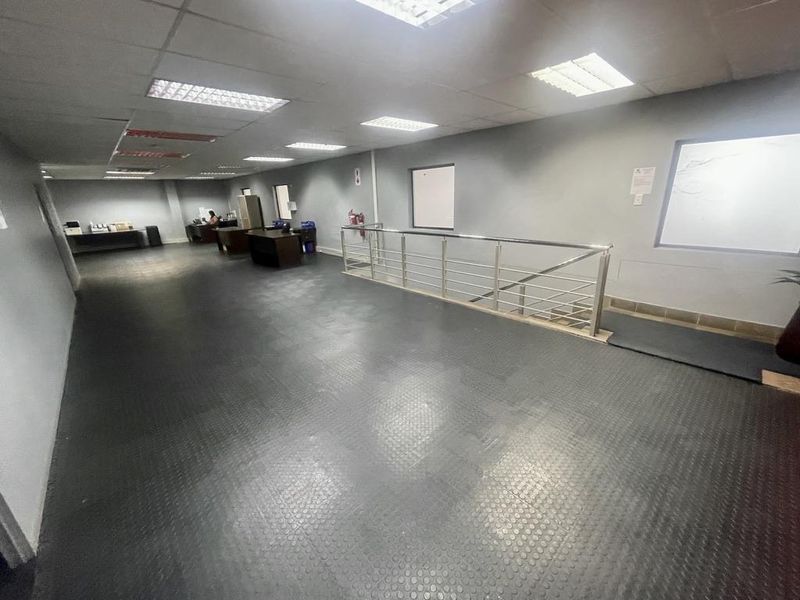 Hendra - Prime 1 004 sqm Industrial Unit – For Sale | Riverhorse Valley - Photo 10