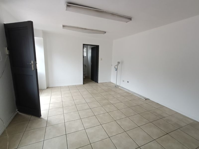 460m2 WAREHOUSE TO LET – WESTMEAD - Photo 8