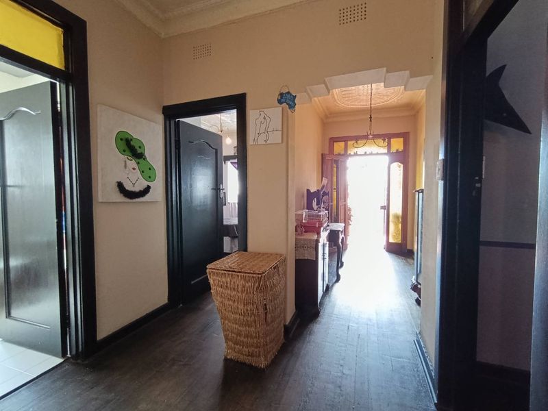 Neat 3-Bedroom Home with Income-Generating Cottage - Photo 6