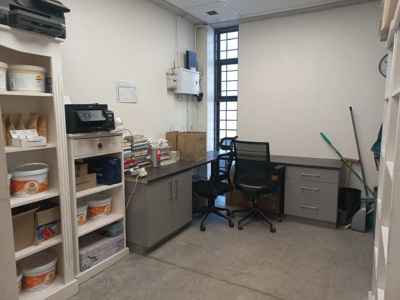 Rare opportunity to own your own shop space in Main Road, Walmer! - Photo 5