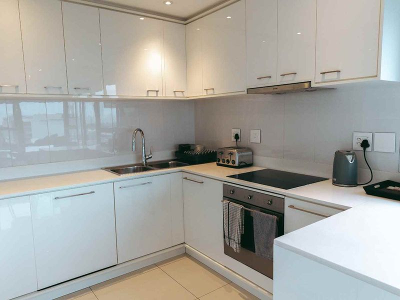 2 Bed Unfurnished Apartment for Sale in Rosebank - Photo 2