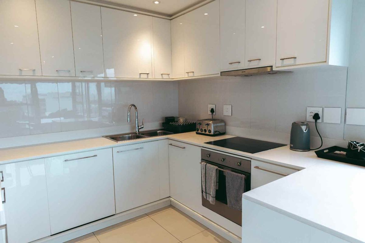 2 Bed Unfurnished Apartment for Sale in Rosebank - Photo 2